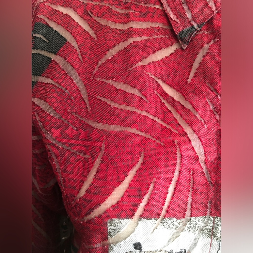 Chico’s Design - Picture 2 of 4